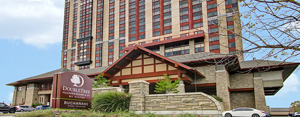 DoubleTree Fallsview Resort & Spa by Hilton - Niagara Falls - Hotel Accommodations - Niagara Falls Valentine's Day